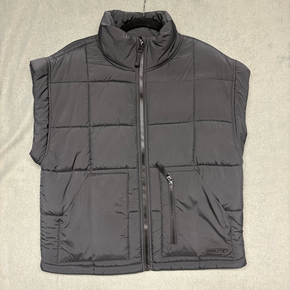 Fabletics Women’s Cloud Nine Puffer Vest Black Sz. XXS